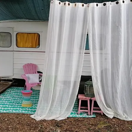 Maison Boheme En Pleine Foret// Dolly Waikiki Ferienhaus